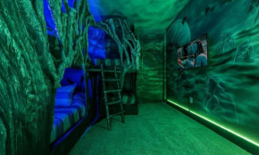 Stylish 6 Bdrm Villa with Unreal Themed Bedroom at Reunion